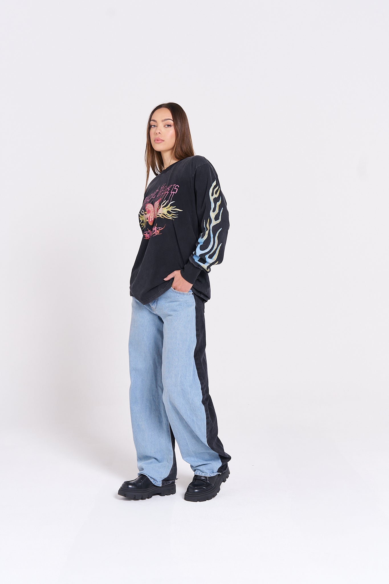 Racing Hearts L/S Snow Wash STYLERUNNER EXCLUSIVE ONLY - MAKU THE LABEL
