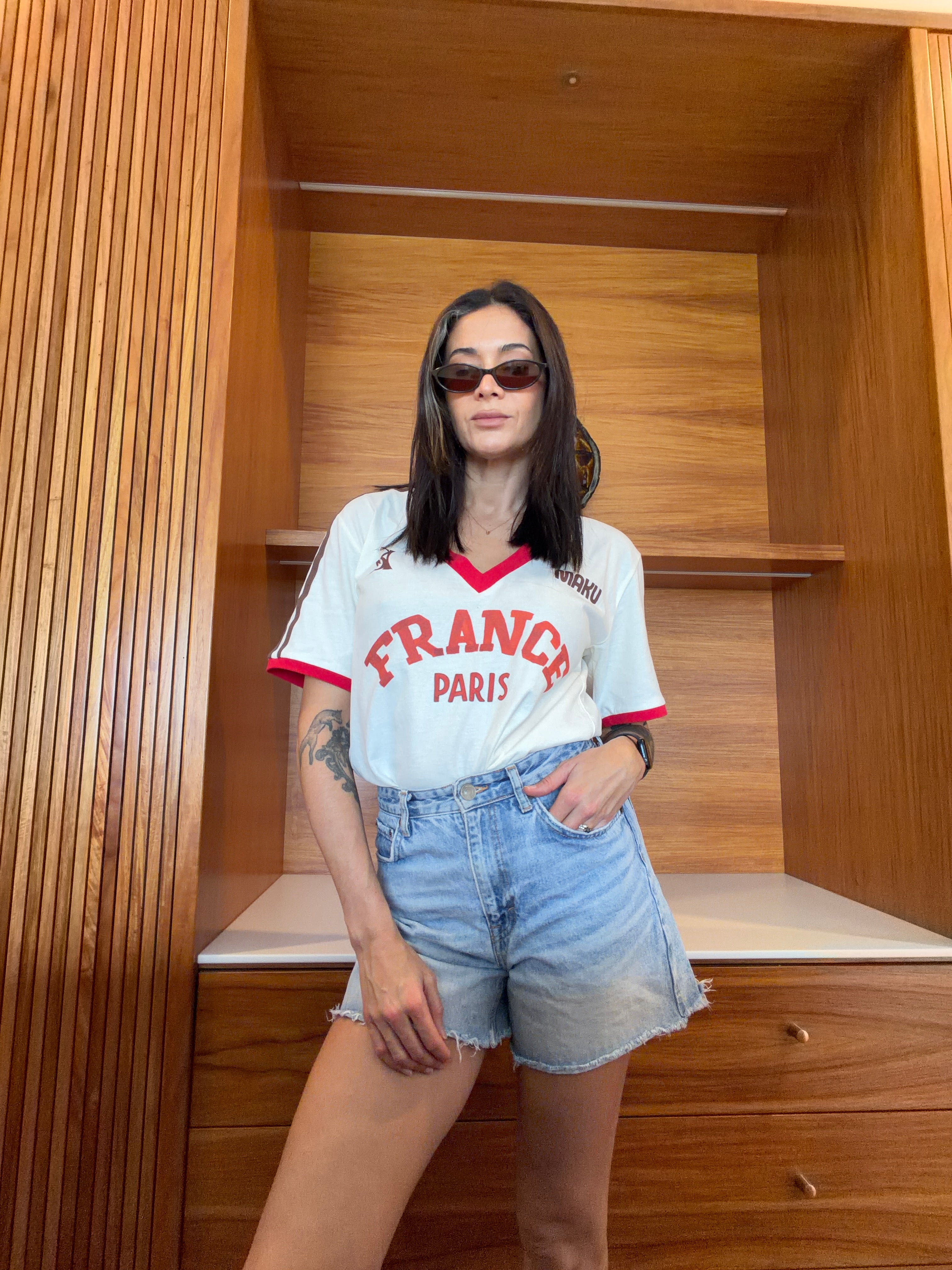 France V-Neck Tee