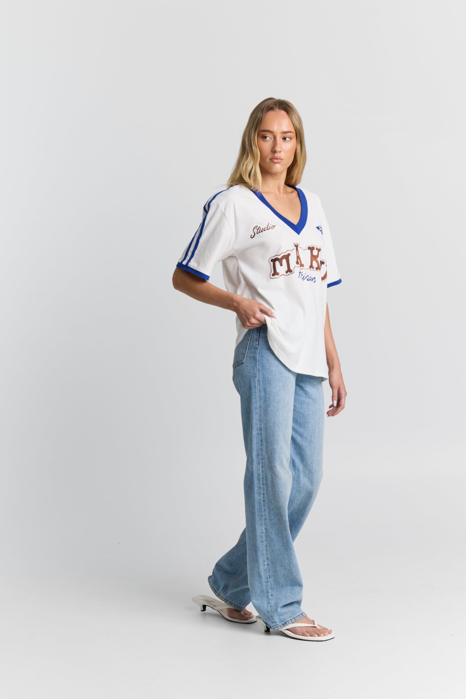 Artisan V-Neck Tee – MAKU THE LABEL