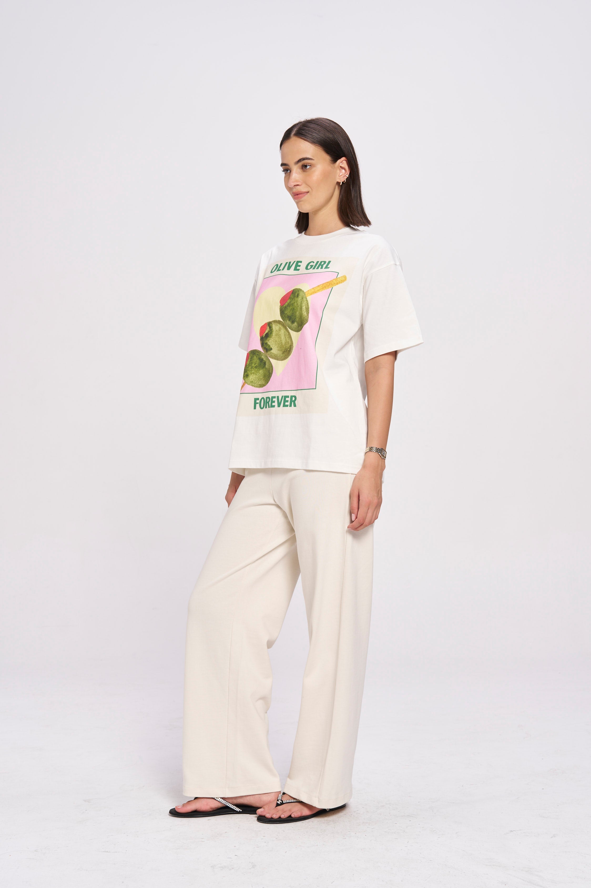 Olive Girl Oversize T-Shirt - MAKU THE LABEL 