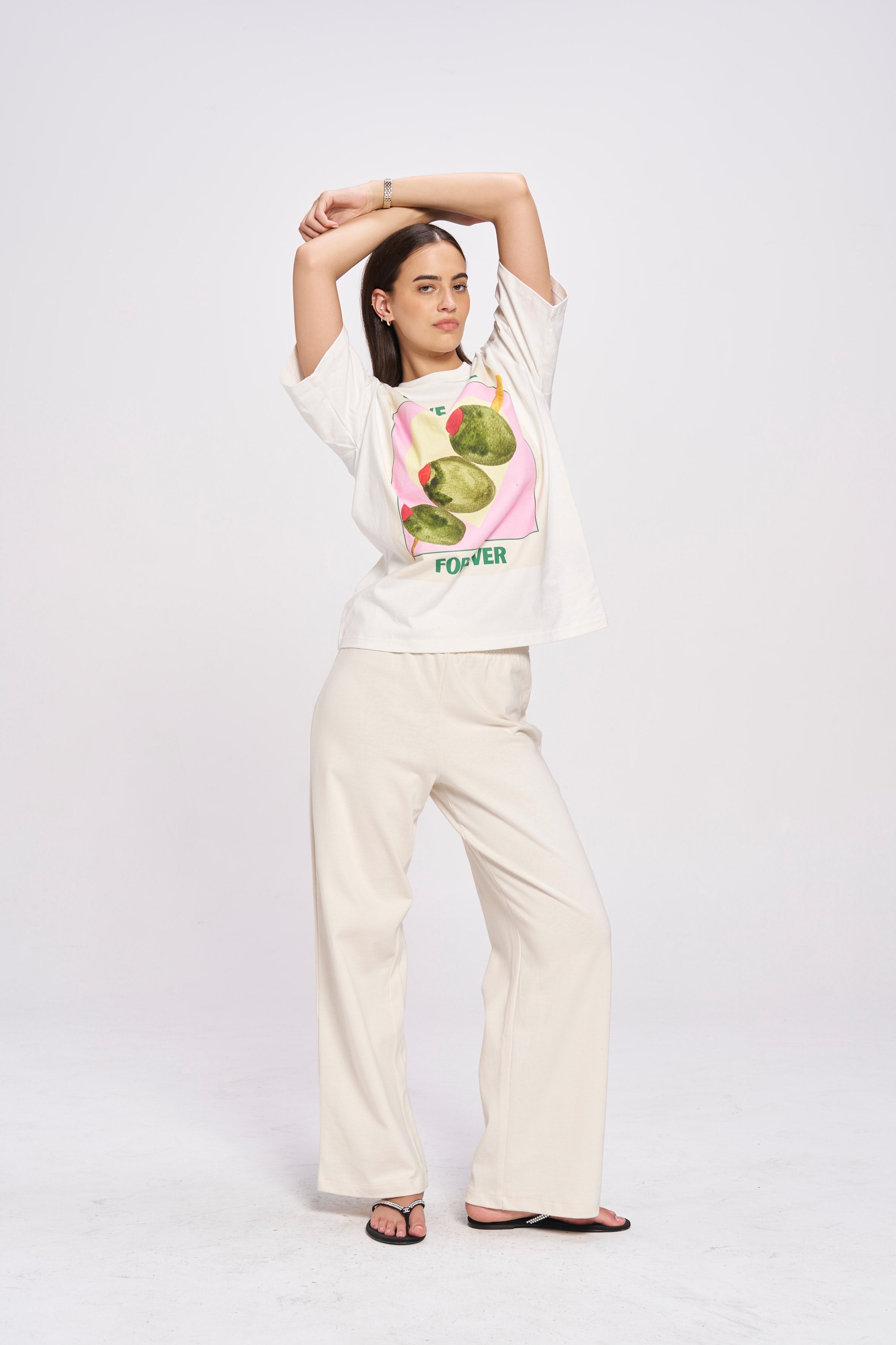 Olive Girl Oversize T-Shirt - MAKU THE LABEL 